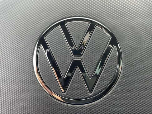 New 2026 Volkswagen Atlas Cross Sport SE FWD image 23