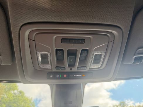 Used 2023 GMC Sierra 2500 Denali w/ Denali Ultimate Package image 26