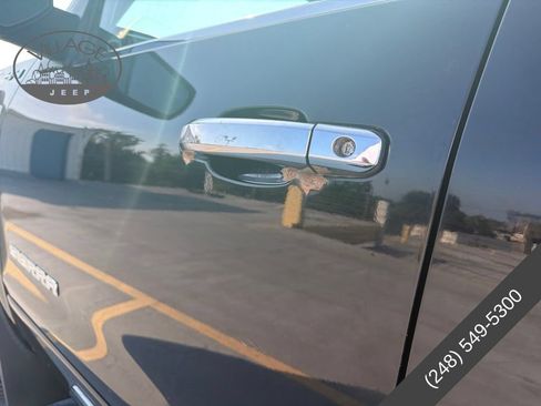 Used 2014 GMC Sierra 1500 SLE w/ Max Trailering Package AWD/4WD image 12