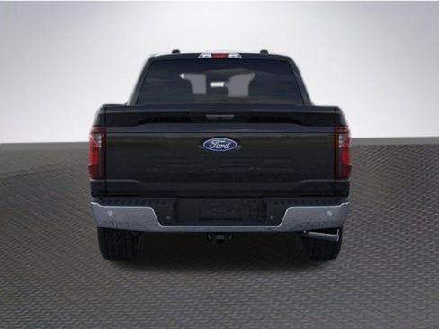 New 2026 Ford F150 XLT w/ XLT Chrome Appearance Package image 5