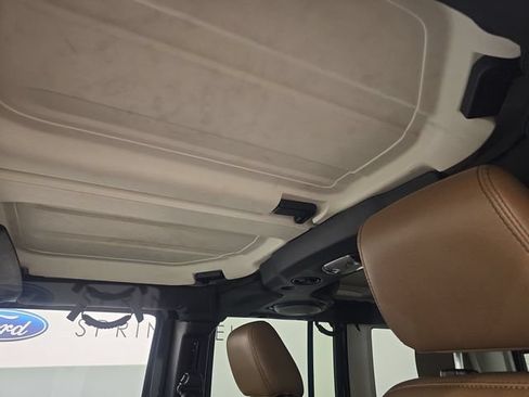 Used 2013 Jeep Wrangler Unlimited Sahara w/ Connectivity Group AWD/4WD image 41