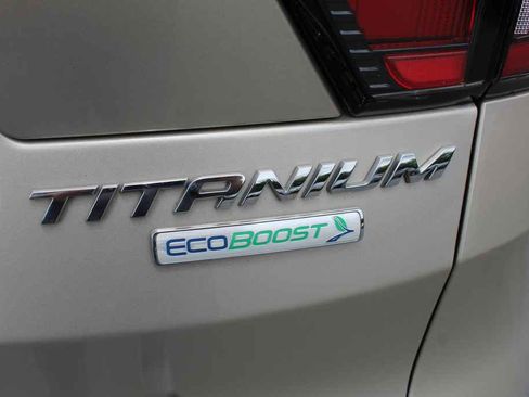 Used 2017 Ford Escape Titanium FWD image 7