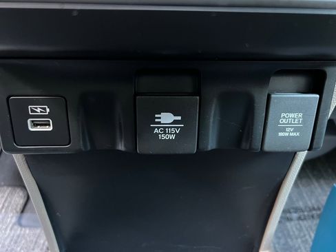 Used 2022 Honda Odyssey Touring image 46