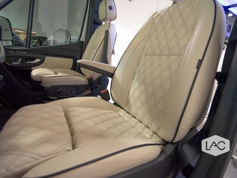Used 2023 Mercedes-Benz Sprinter 3500 image 21