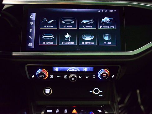 Certified 2025 Audi Q3 2.0T Premium w/ Convenience Package image 29