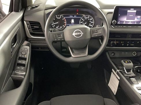 New 2025 Nissan Rogue S image 44