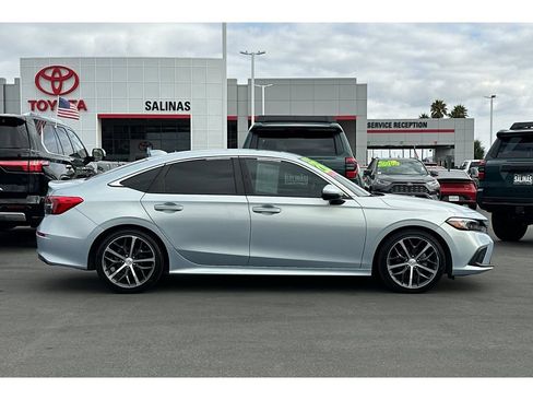 Used 2023 Honda Civic Touring image 3