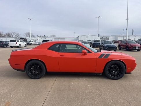 Used 2013 Dodge Challenger R/T w/ Electronics Convenience Group image 2