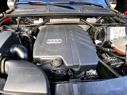 Used 2023 Audi Q5 2.0T Prestige w/ Prestige Package image 29