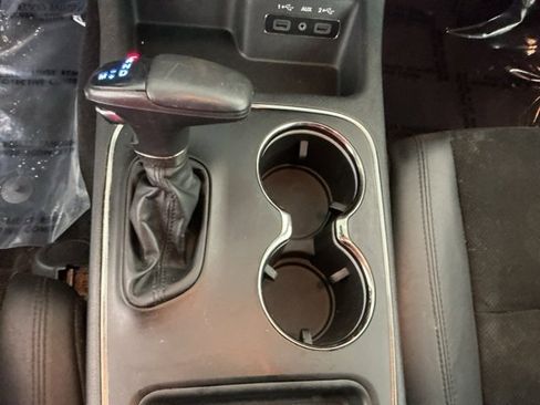 Used 2018 Dodge Durango GT image 19