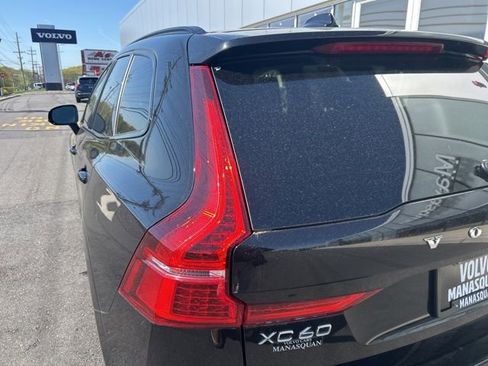 Used 2025 Volvo XC60 B5 Plus AWD/4WD image 10