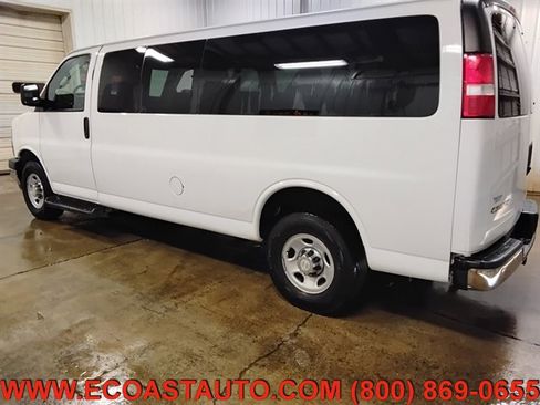 Used 2020 Chevrolet Express 3500 LT w/ LT Preferred Equipment Group image 4