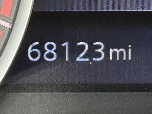 Used 2023 Nissan Titan Platinum Reserve w/ Moonroof Package image 19