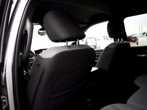 Used 2024 RAM 2500 Big Horn w/ Bed Utility Group image 25