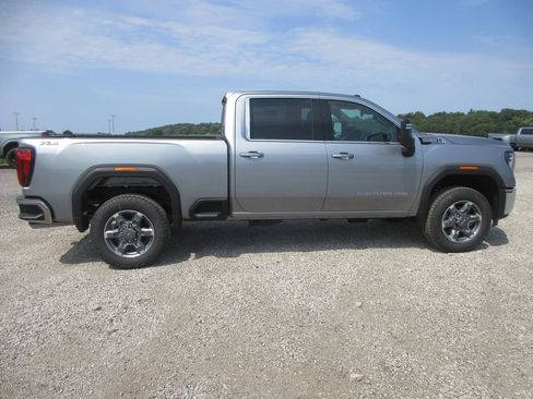New 2026 GMC Sierra 2500 SLE w/ SLE Value Package; AWD/4WD image 3