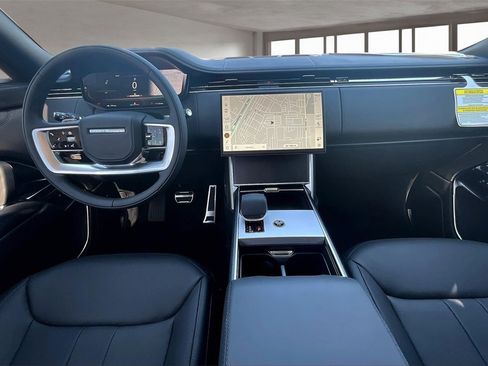 New 2025 Land Rover Range Rover SE image 5