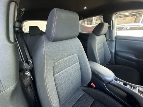 Used 2024 Honda HR-V Sport image 27