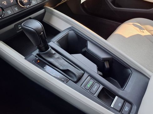 Certified 2025 Honda Accord SE image 11