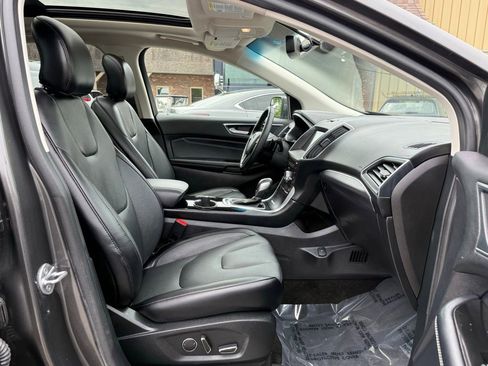 Used 2018 Ford Edge Titanium w/ Technology Package AWD/4WD image 18