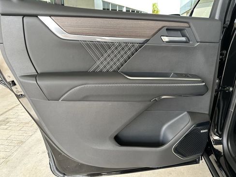 New 2026 GMC Acadia Denali w/ Super Cruise Package image 29