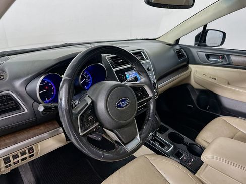 Used 2018 Subaru Outback 2.5i Limited AWD/4WD image 10