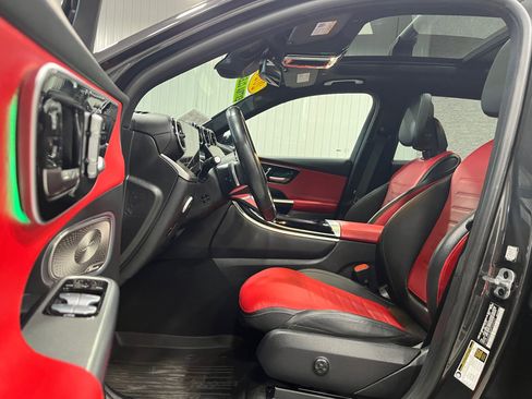 Used 2023 Mercedes-Benz GLC 300 4MATIC image 13