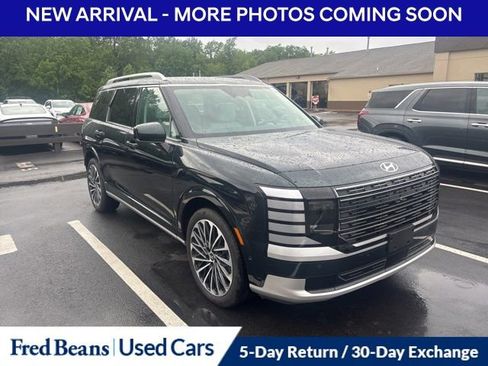 Used 2026 Hyundai Palisade Calligraphy AWD/4WD image 3
