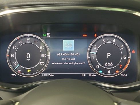 Used 2024 Jaguar XF R-Dynamic SE image 15