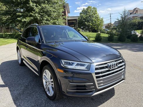 Used 2019 Audi Q5 2.0T Premium Plus w/ Premium Plus Package AWD/4WD image 1