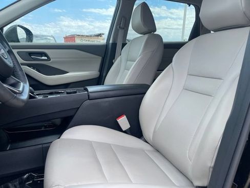 Used 2023 Nissan Rogue SV w/ SV Premium B Package AWD/4WD image 14