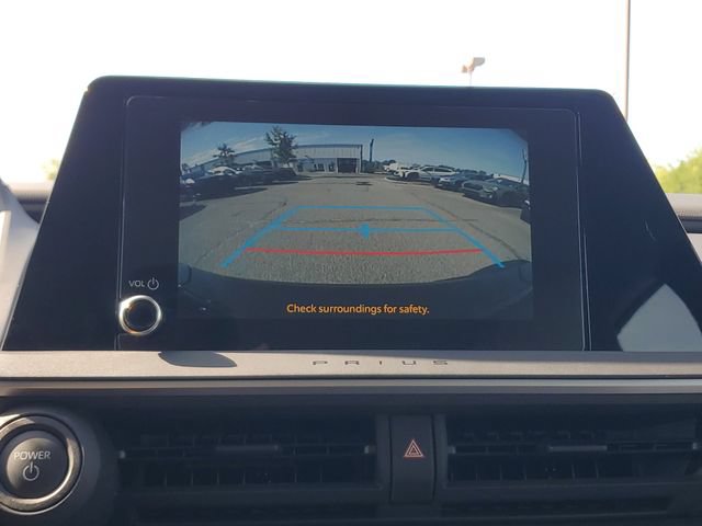 Used 2024 Toyota Prius LE FWD image 27