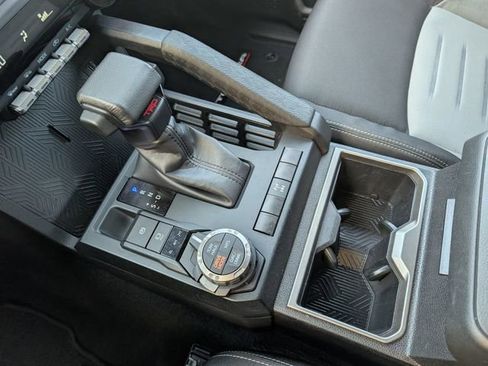 Used 2025 Toyota Tacoma TRD Off-Road image 19