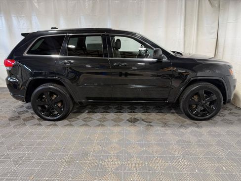 Used 2015 Jeep Grand Cherokee Altitude AWD/4WD image 9