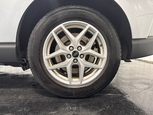 Used 2024 Ford Edge SEL AWD/4WD image 7
