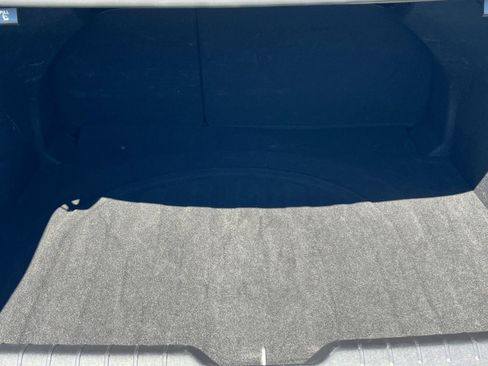 Used 2025 Kia K4 LXS image 32