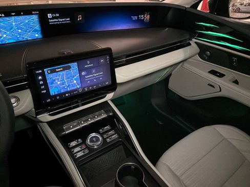 New 2026 Lincoln Nautilus Reserve AWD/4WD image 22