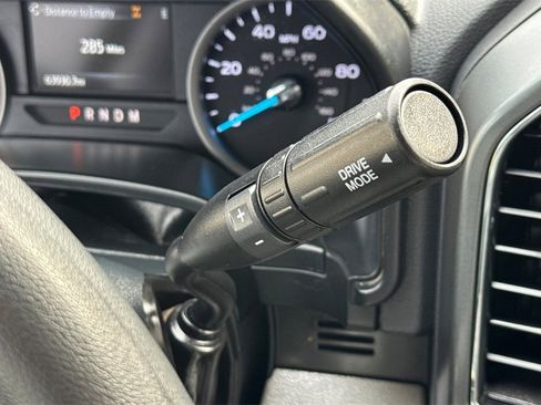 Used 2022 Ford F350 XLT w/ Camper Package image 23