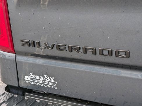 Used 2020 Chevrolet Silverado 1500 LT Trail Boss image 25