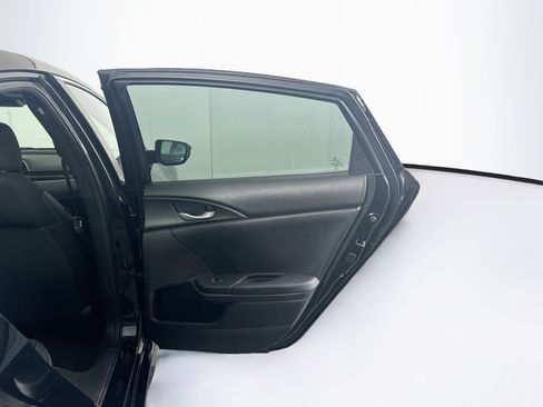 Used 2020 Honda Civic Sport image 28