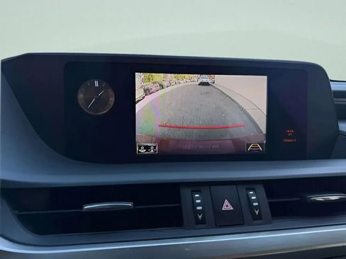 Used 2019 Lexus ES 350 w/ Premium Package image 48