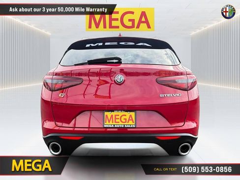 Used 2018 Alfa Romeo Stelvio Sport w/ Quick Order Package 22J Sport AWD/4WD image 7