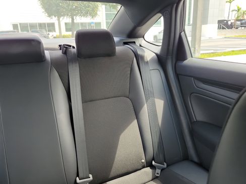 Used 2023 Honda Civic Sport image 22