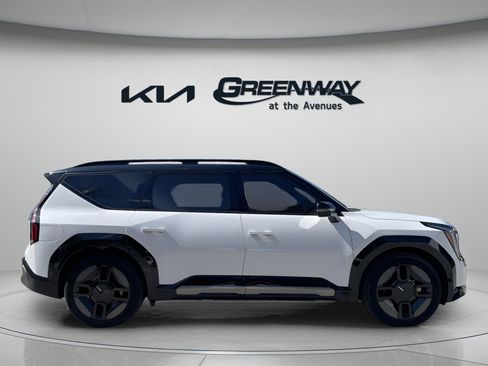 New 2026 Kia EV9 GT-Line image 5