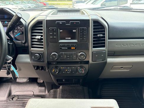 Used 2017 Ford F250 XL w/ Power Equipment Group image 23