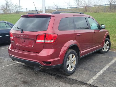 Used 2011 Dodge Journey Mainstreet w/ Popular Equipment Group image 8
