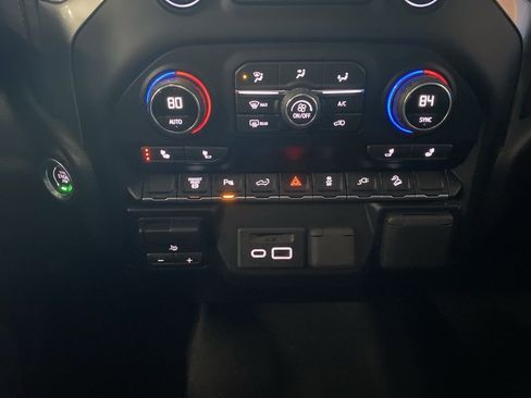 Used 2020 Chevrolet Silverado 3500 LTZ w/ Gooseneck/5TH Wheel Package image 7