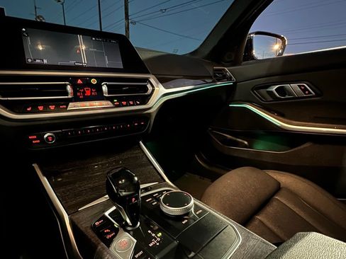 Used 2021 BMW 330i xDrive Sedan w/ Convenience Package image 40