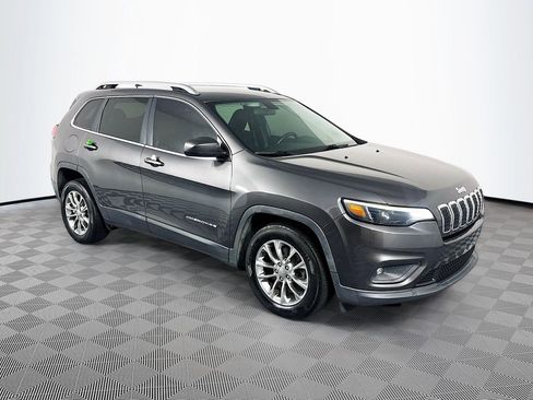 Used 2019 Jeep Cherokee Latitude Plus FWD image 1