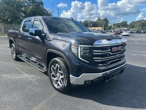 Used 2023 GMC Sierra 1500 SLT w/ SLT Premium Plus Package AWD/4WD image 6