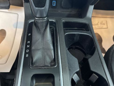 Used 2018 Ford Escape SEL image 17